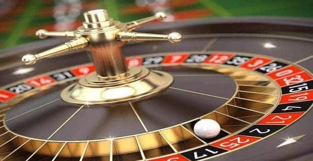 Antarmuka Lightning Roulette bos168 menampilkan roda roulette, pengganda kilat yang disorot, dan opsi penempatan taruhan